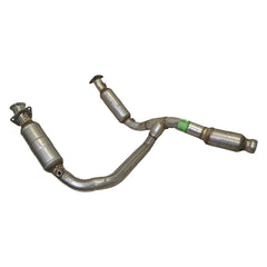 Walker® 50497 - Ultra™ Direct Fit Both Standard Oval Body Catalytic Converter