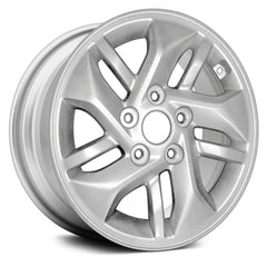 15" x 6" Alloy Remanufactured Wheel with 
5 x 114.3 Bolt Pattern for Hyundai Venue 2020-2021 - 
Sparkle Silver
